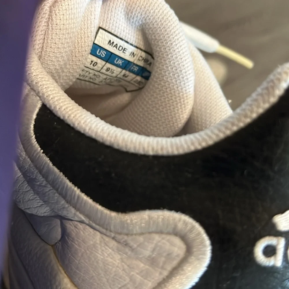 Adidas White Sneakers used a few times 💙Super Star💙